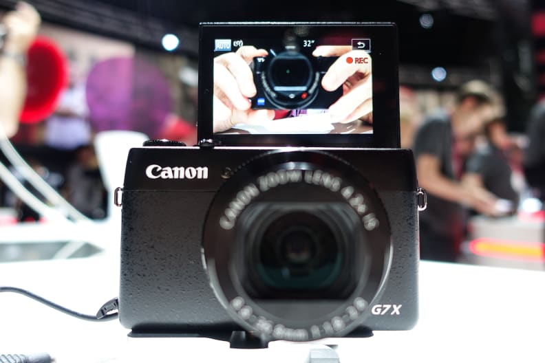 Like virtually every other small camera released this year, the G7 X has a selfie mode.