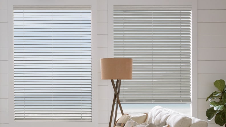 Hunter Douglas smart blinds that work with Apple HomeKit