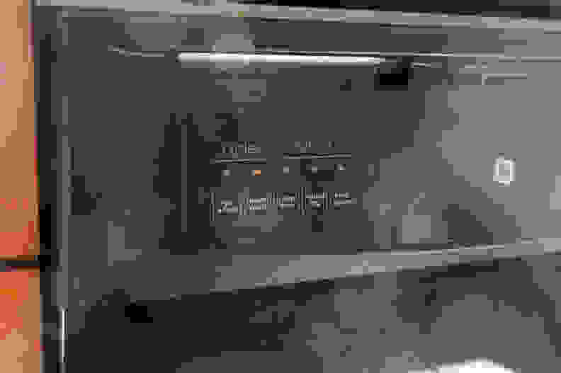 shot of the GE GSD3300N10BB's control panel