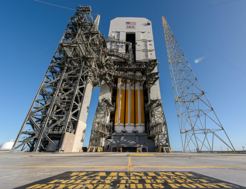 Orion Flight Test Rollout