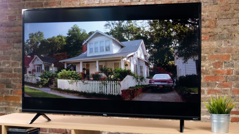 TCL 4 Series S425 with Content