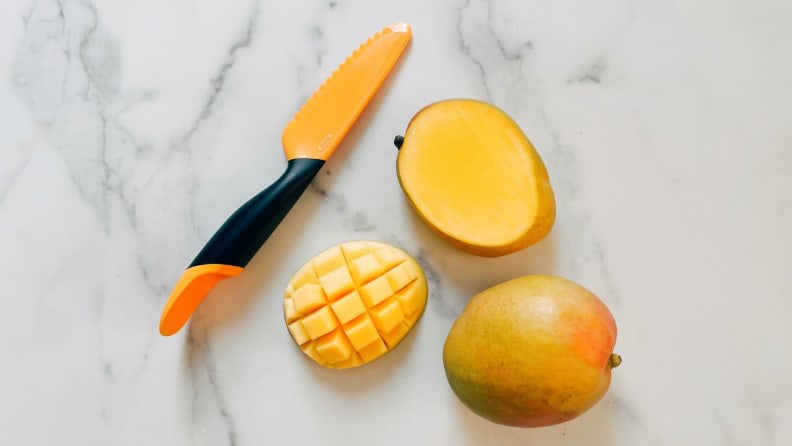 OXO Good Grips Mango Slicer with Scoop