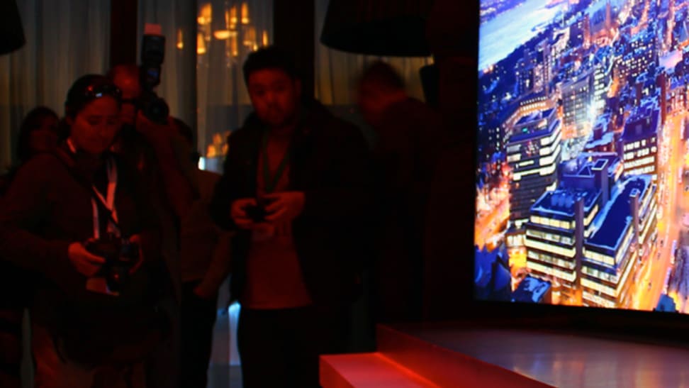 Samsung's 105-inch curved UHD TV and 85-inch bendable screen hit retail  this year