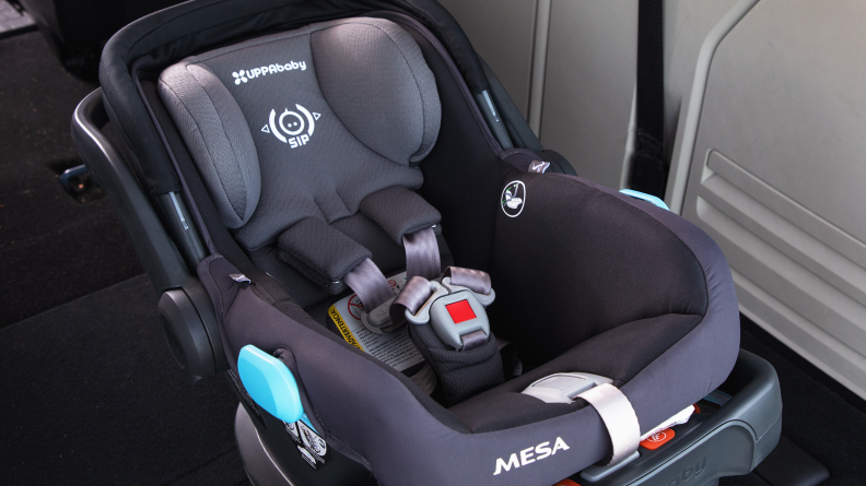 An UppaBaby Mesa V2 car seat in a car.