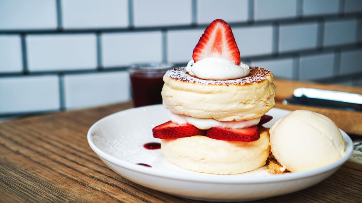 How to make the fluffiest Japanese souffle pancakes Reviewed