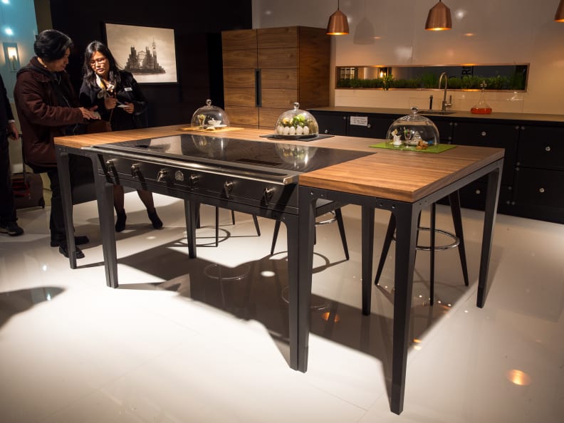 la-cornue-w-induction-table.jpg
