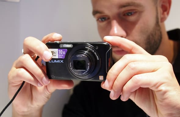 Panasonic Lumix SZ5 First Impressions Review - Reviewed