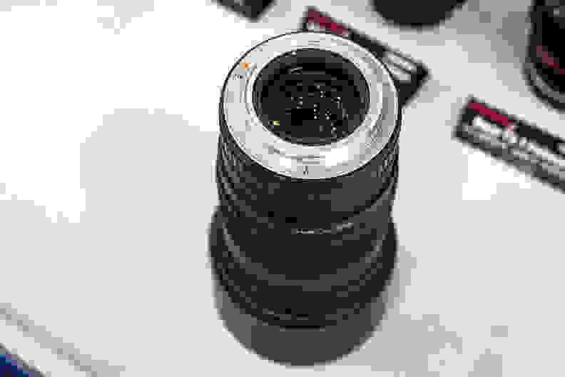 Samyang 135mm f/2 ED UMC – Mount