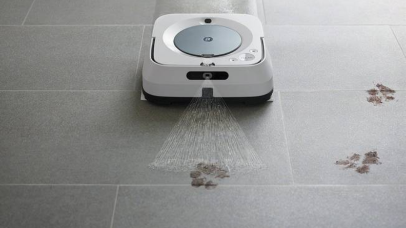 Braava Robot Mop cleaning paw prints