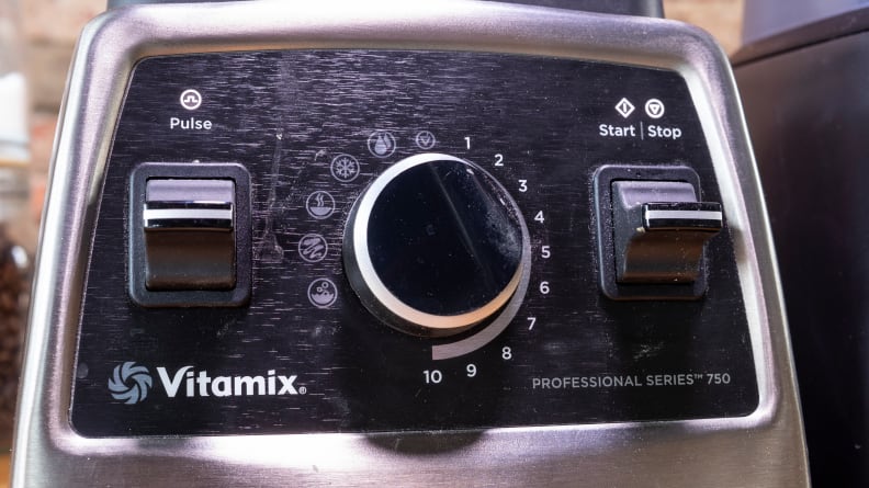 Vitamix Pro Series 750 control panel