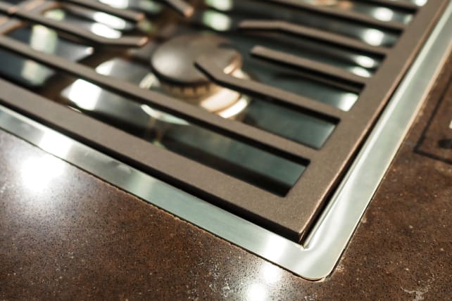 Wolf Contemporary Gas Cooktop – Flush Mounting