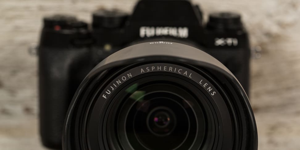 fuji-16-55-f2p8-review-design-camera-front.jpg