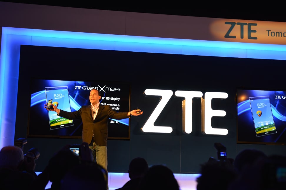 ZTE Unveils Grand X Max+ and Smart Projector