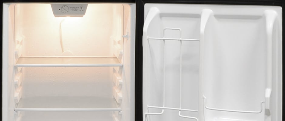 Magic Chef 4.4 Cubic Foot Refrigerator/Freezer (Stainless Steel Look Door)