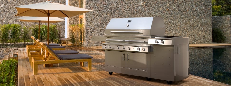 The Kalamazoo hybrid fire grill is a seriously impressive piece of grilling hardware.