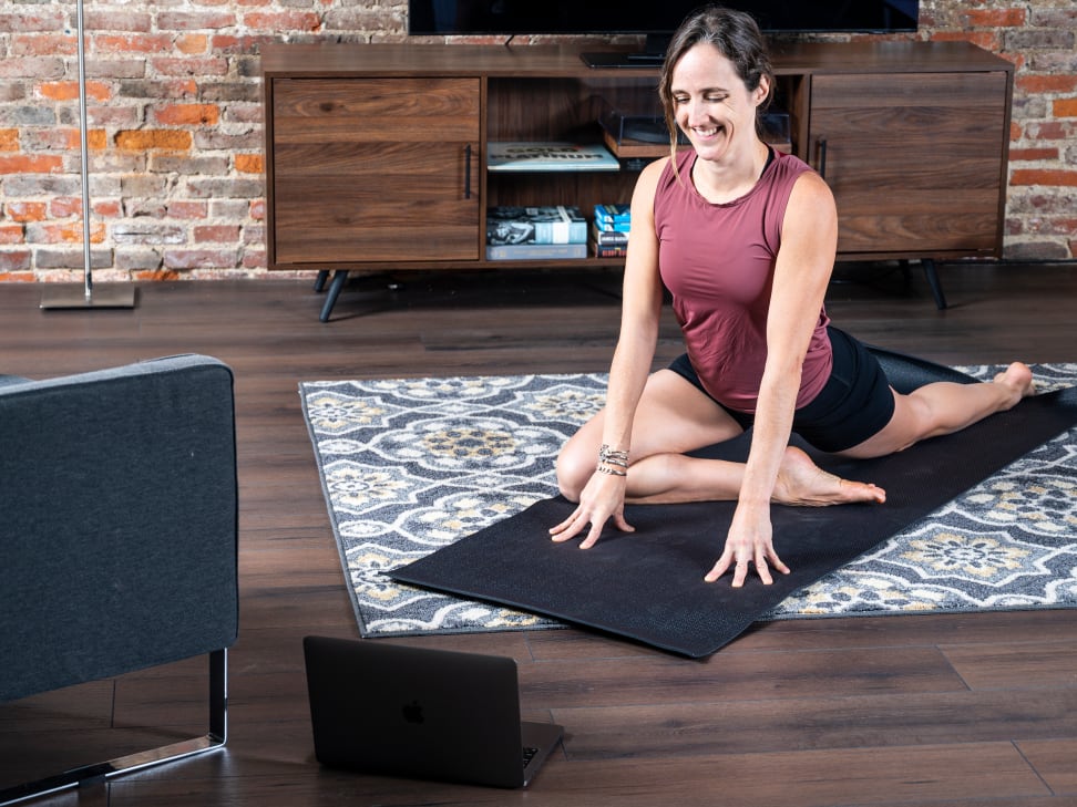 Alo Yoga on X: A set just as good at rest as it is in action