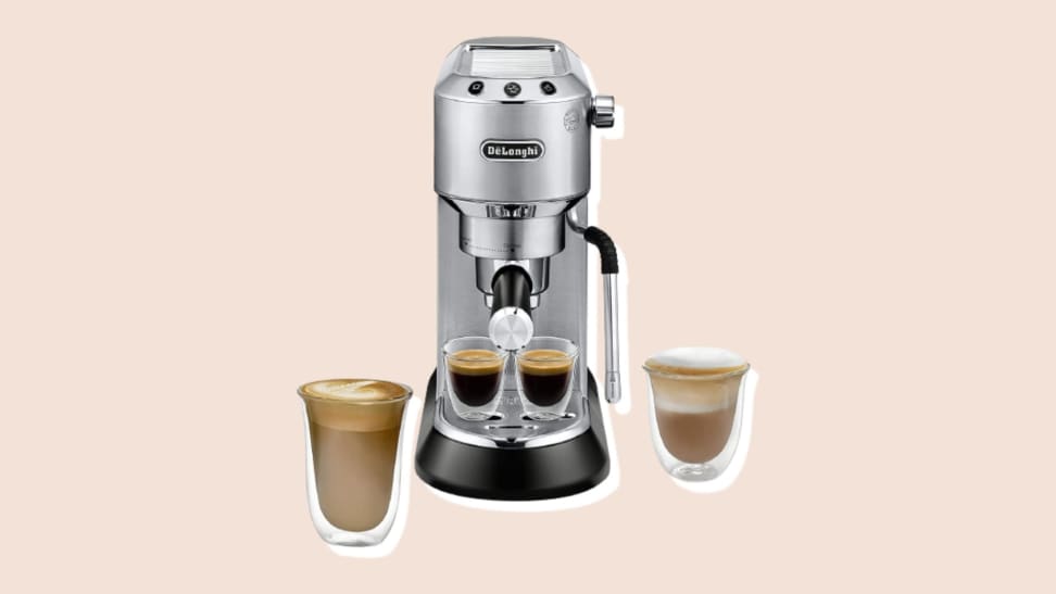 De'Longhi espresso machine pouring two espresso shots on a beige background, surrounded by two cappuccinos