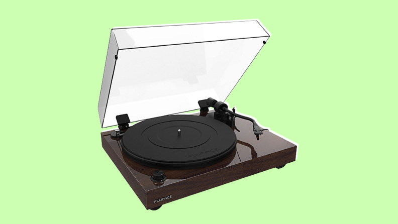 Best gifts for dads: Fluance RT82 High Fidelity Vinyl Turntable