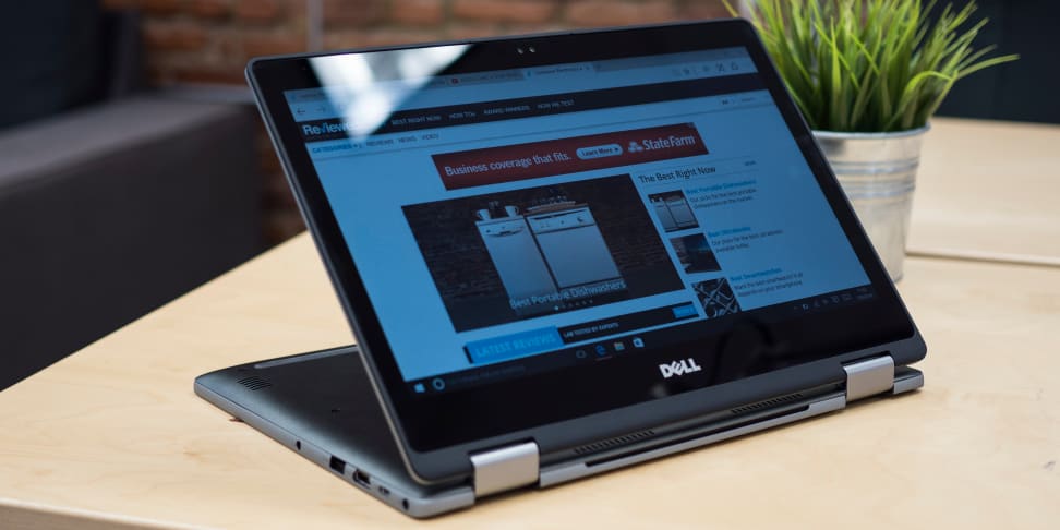 Dell Inspiron 13 7000 2-in-1 stand mode