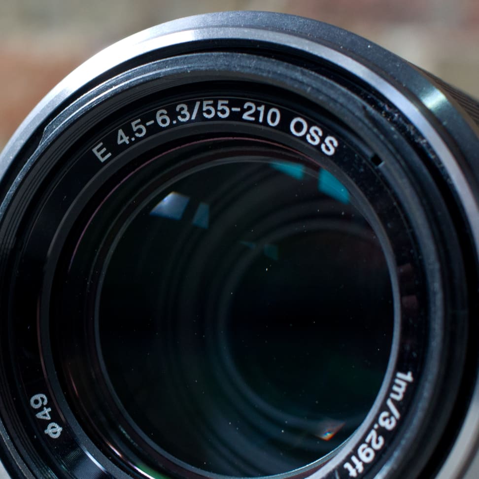 Sony E-Mount 55-210mm f/4.5-6.3 OSS Lens Review - Reviewed