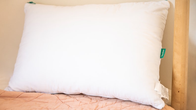 Marlow Cooling Pillow Review: 5 Writers Tried the Adjustable Pillow