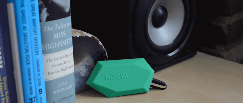 A cinemagraph of the Rocki in use with a stereo speaker system.