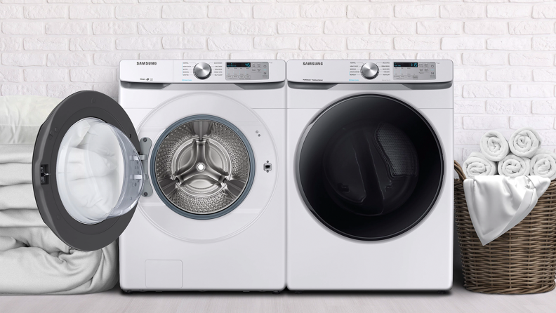 The Samsung WF45R6100AW beside a Samsung dryer in a white laundry room.