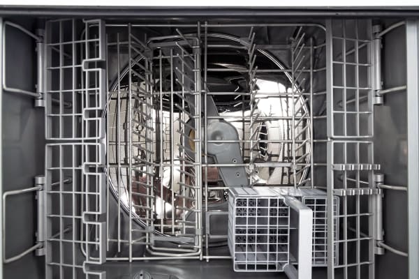 The DD24DCHTX7's smaller cavity results in a more efficient wash.