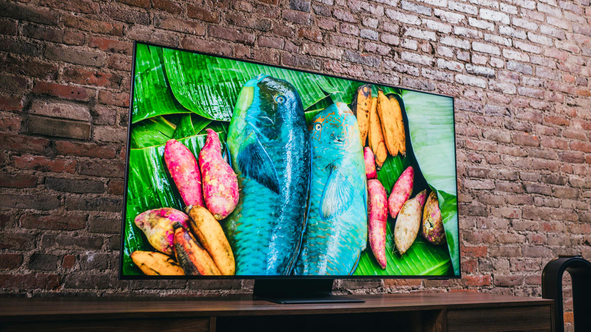 Samsung Frame 55 TV REVIEW - Most beautiful TV set? - Featuring  Playstation 5 