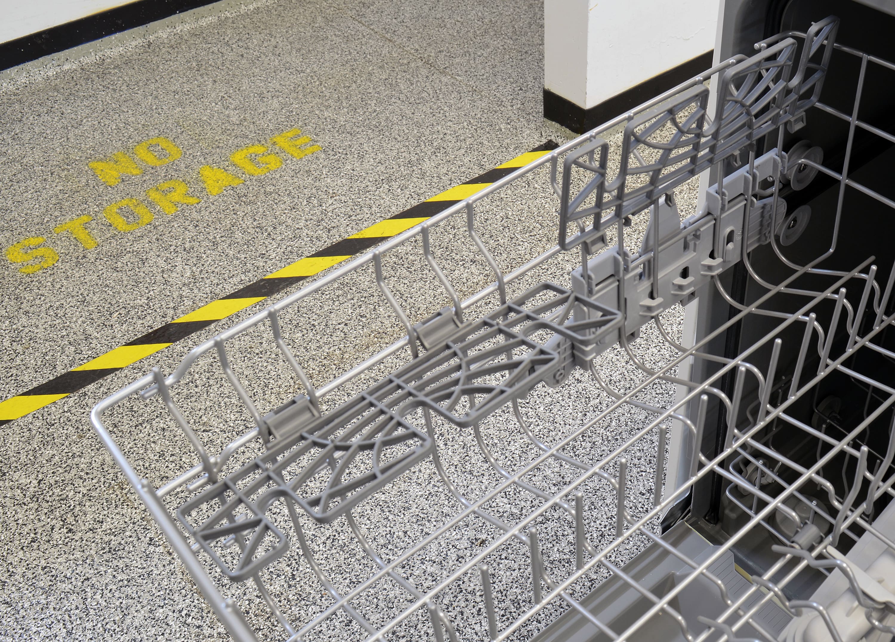 Frigidaire Gallery FGID2466QF Dishwasher Review Dishwashers