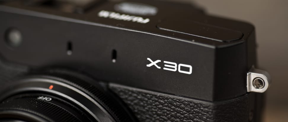 fuji-x30-review-design-logo.jpg