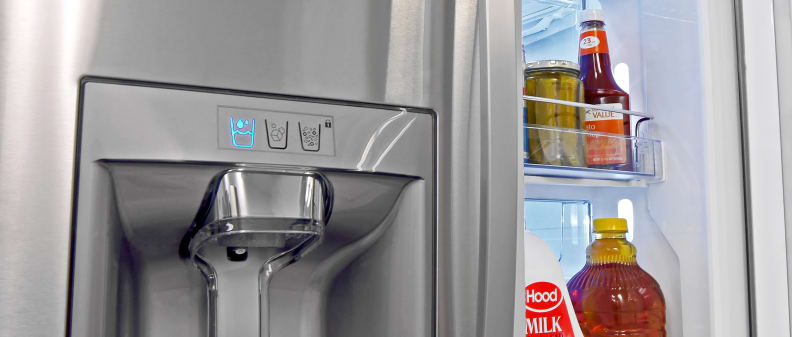 Door-in-door storage improves efficiency by preventing excess cold air from escaping.