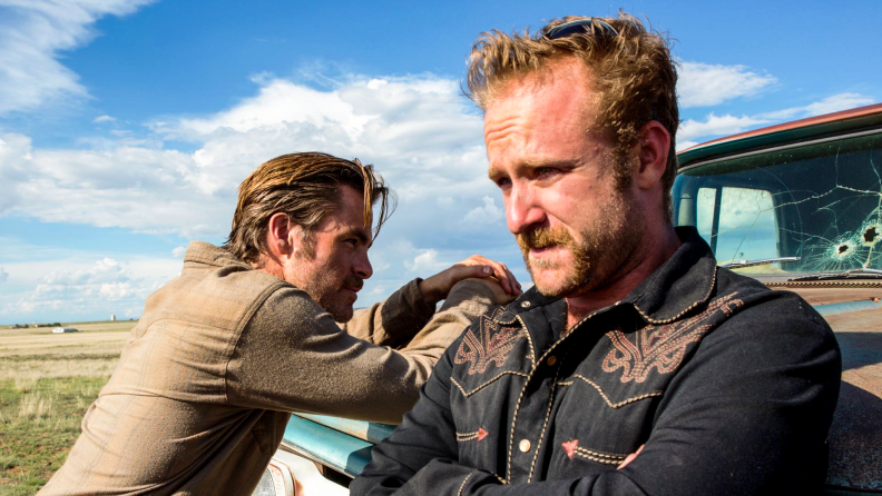 Chris Pine and Ben Foster play brothers on a robbin’ spree in ‘Hell or High Water.’