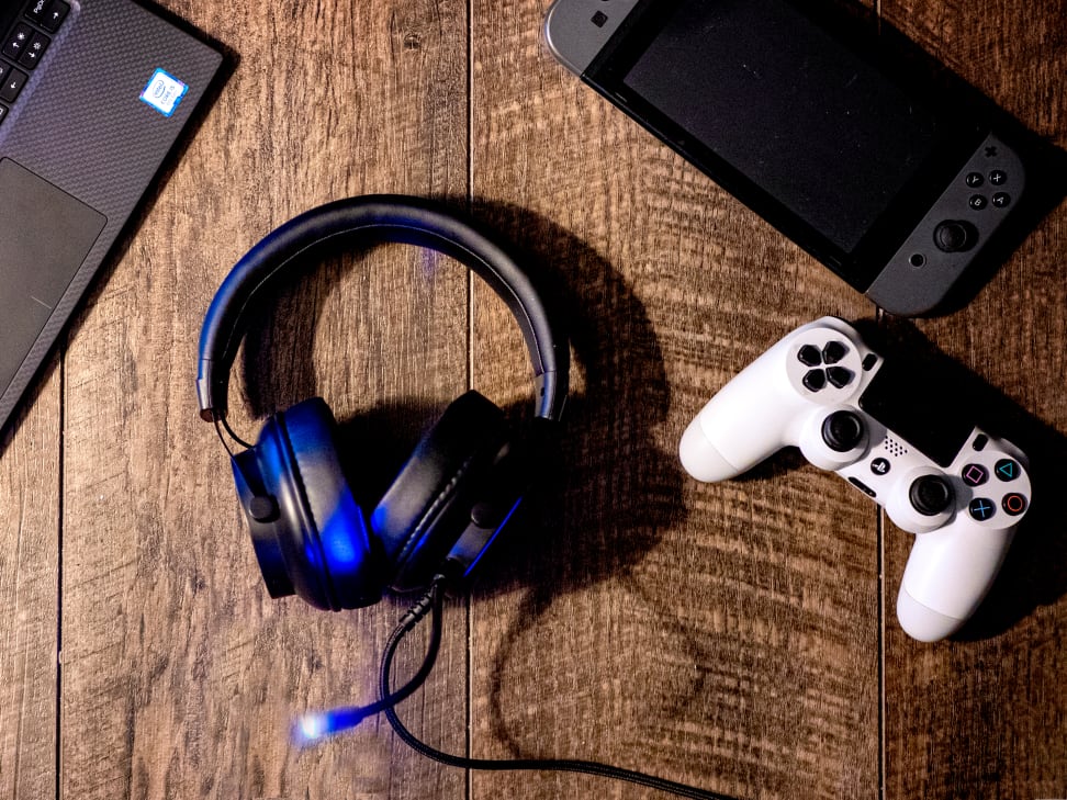 Sony gold headset on sale vs platinum