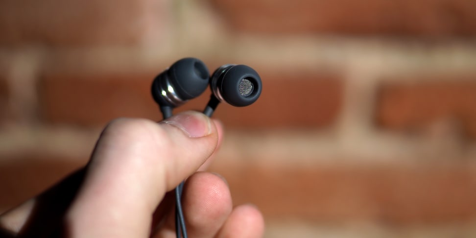 AKG IP2 Size