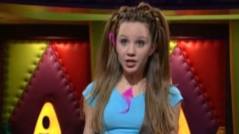 A still from The Amanda Show featuring Amanda Bynes.