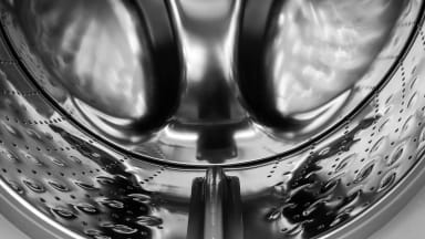 The MHW3100DW has a stainless steel drum