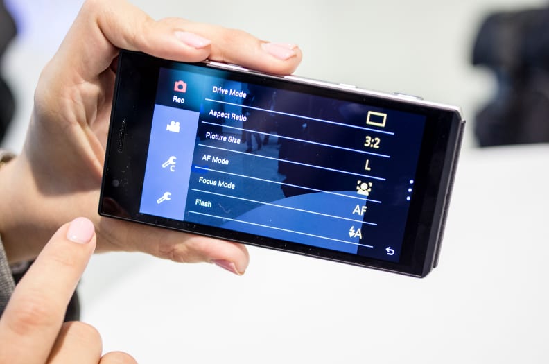 Here are the settings in the camera menu. Note they already have an english translation.