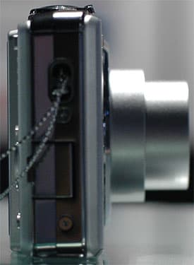 Panasonic-DMC-FS7-left.jpg