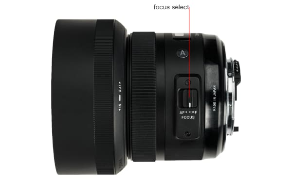A side view of the 30mm f/1.4 DC HSM A.