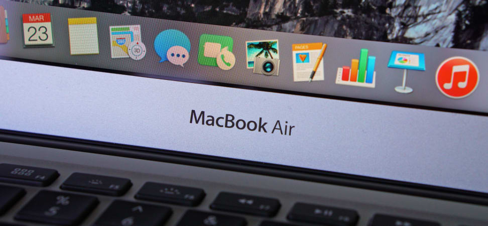 Product Image - Apple Macbook Air (13-inch, 2015)