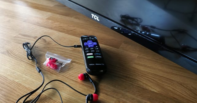 Roku TV Remote With Headphones