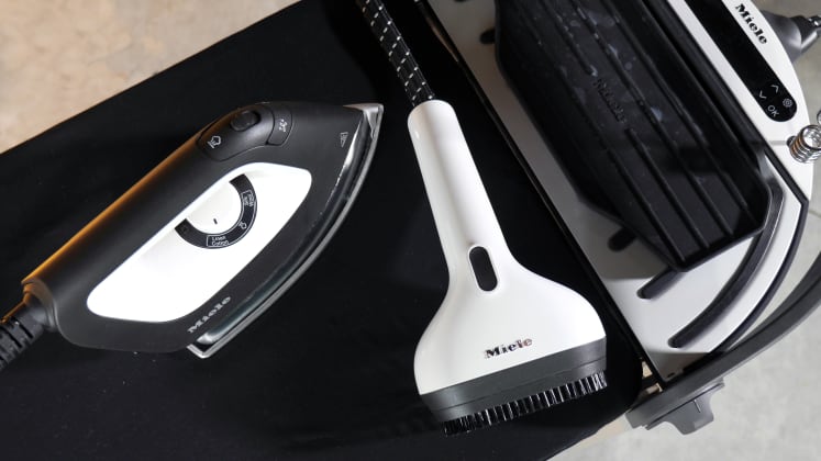 6 Ways To Iron Your Clothes Without An Iron Reviewed Laundry