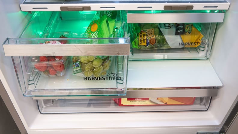 Beko BFBD30216SSIM Bottom-freezer Refrigerator Review: Crispers win -  Reviewed