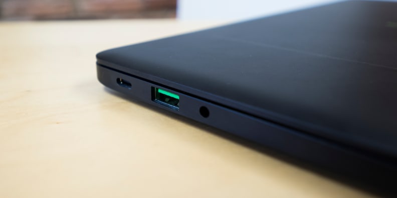 Razer Blade Stealth Left Ports