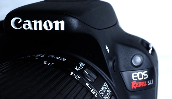CANON-REBEL-SL1-CANON-LOGO.jpg
