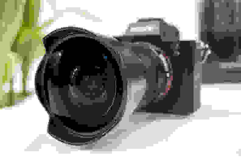 Sony FE 28mm f/2 – Fisheye Converter