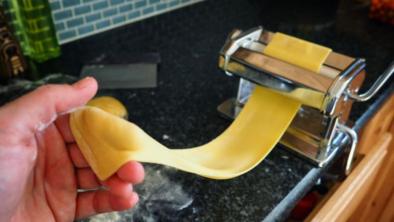 How to use pasta maker: Steps