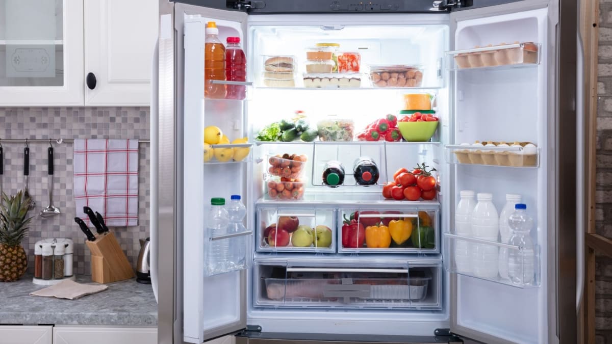 10 Fridge Storage Mistakes That Lead To Food Going Bad Fast