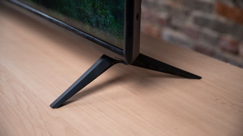 Vizio V-Series (2020) Design - Stand